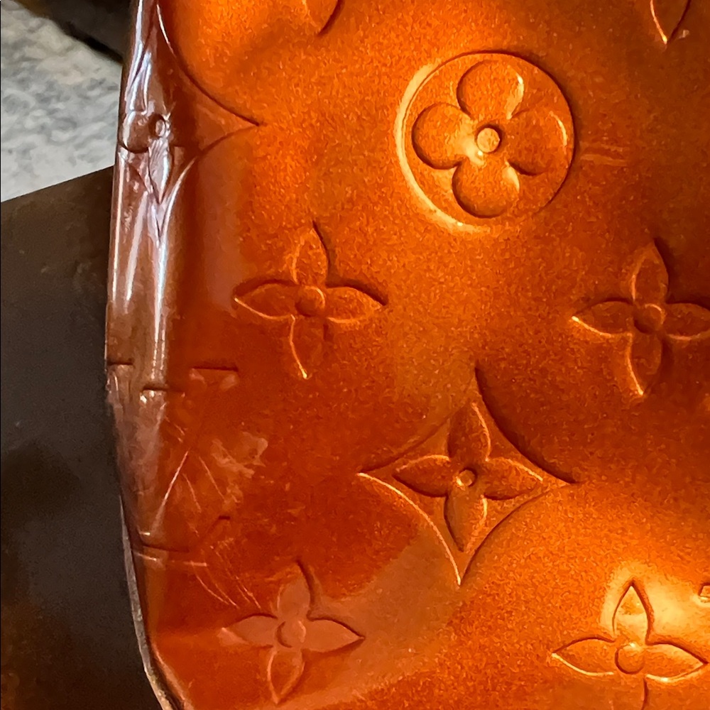 Authentic Louis Vuitton Mini Bronze Monogram Vernis Reade PM Tote - Picture 17 of 17